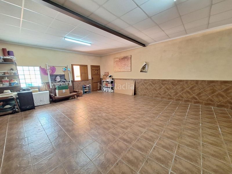 Foto c9b94186-8b46-4212-b37c-e4a8aed79db2. Casa amb calefacció aparcament a Algueña