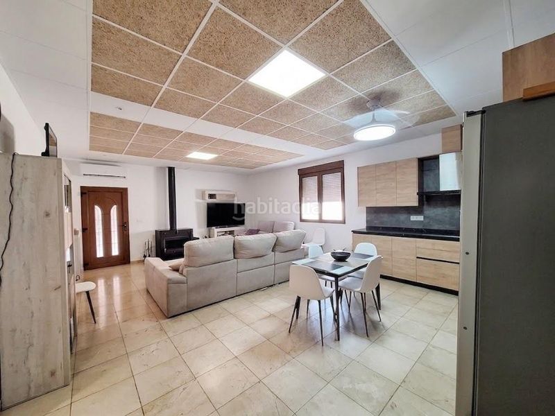 Foto 68b7f249-eed1-464d-b942-d10028a3ea74. Casa amb calefacció a Pinoso