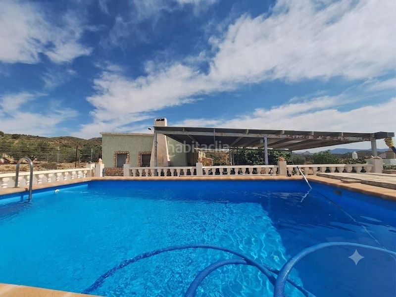 Foto 5f0a8e52-3771-419c-8d14-109a2c4d4cde. Xalet amb calefacció aparcament piscina a Monòver