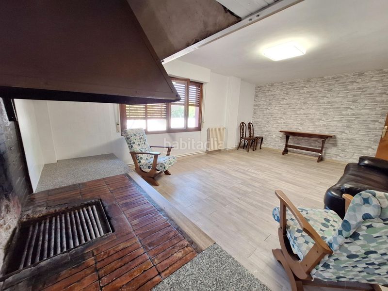 Foto e34d937f-0cbc-410b-8acb-68b6d6136dd2. Chalet with heating parking in Monòver