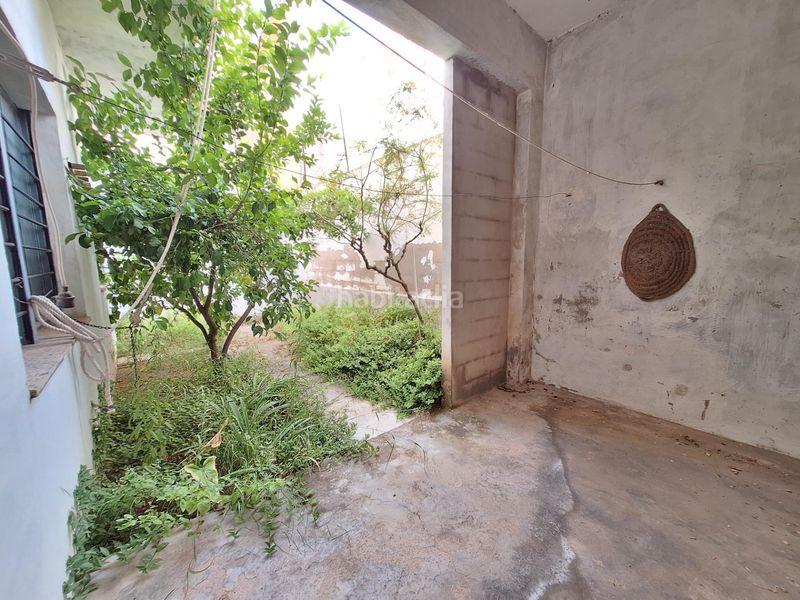 Foto 6ad99ecc-8864-4b78-b95f-b3d8e4e593a1. Edificio  de dos plantas con garaje y múltiples posibilidades de negocio en pleno centro en Castalla