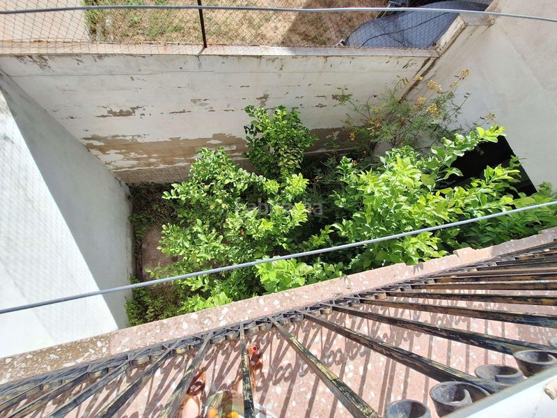 Foto 76c46526-60e6-4bd2-b195-45ecd62c5b7d. Edificio  de dos plantas con garaje y múltiples posibilidades de negocio en pleno centro en Castalla