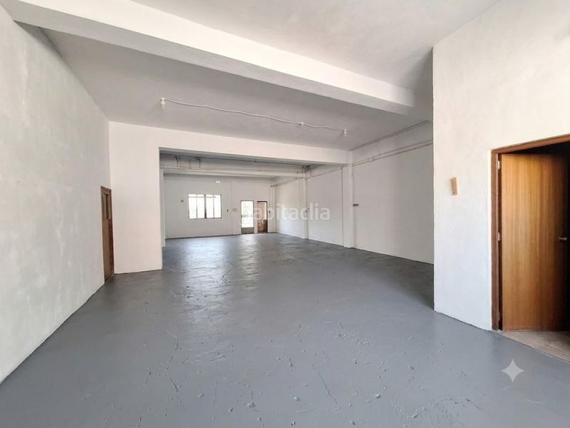 Foto 899ca3ba-00eb-4b22-aa5e-d25455852447. Edificio  de dos plantas con garaje y múltiples posibilidades de negocio en pleno centro en Castalla