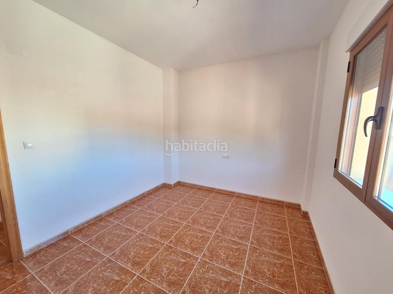Foto 0738910f-6a9a-4152-a01a-8751f7b13c08. Casa adossada amb aparcament a Pinoso