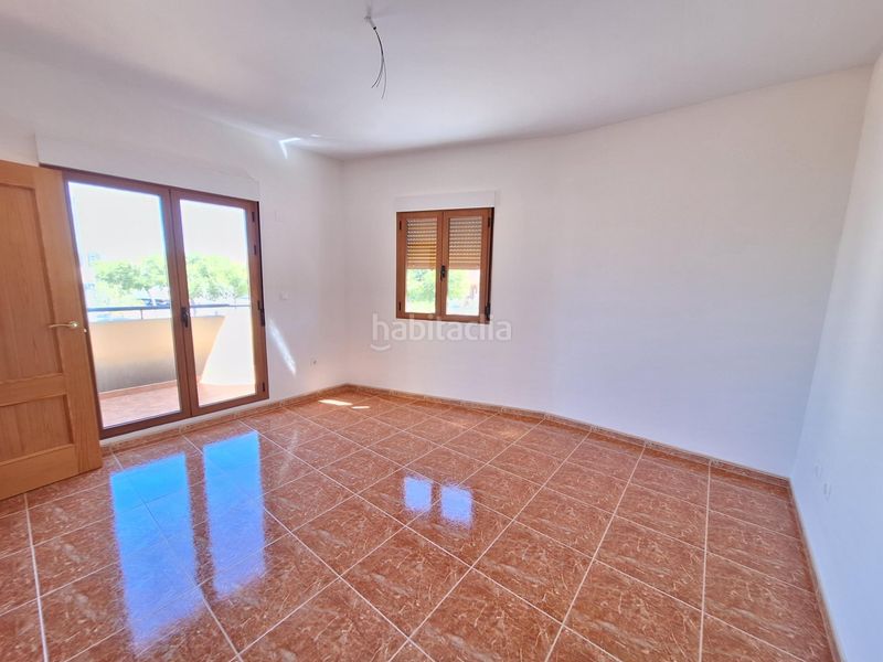 Foto eed81b18-6527-440b-b383-f0be92f90a8c. Casa adossada amb aparcament a Pinoso
