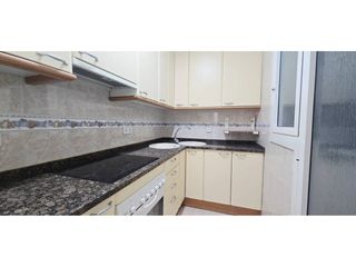 Flat  Calle sindicato. Can palet  ref 09267
