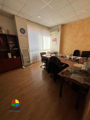 Locale commerciale in Sant Andreu-Gassó Vargas. Local dúplex en ripollet  zona sant andreu, 270 m2 listo para en