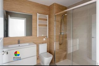 Duplex in Segle XX. Dúplex con terraza en terrassa