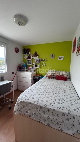 Foto bb862912-dfde-49d9-a3ad-2b9a04711fe1. Casa amb aparcament a Vacarisses