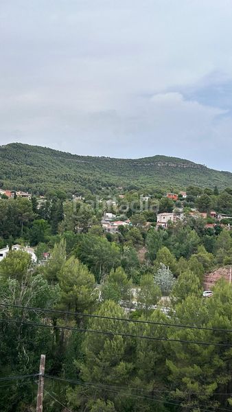 Foto bde03fbd-4c31-4170-972b-d89a5c4cb4c1. Casa amb aparcament a Vacarisses