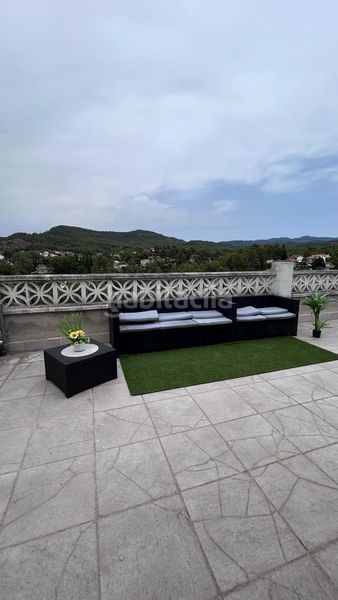 Foto eade9040-589b-4813-a6b4-b66d2a44078c. Casa amb aparcament a Vacarisses