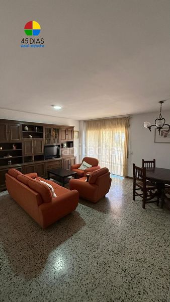 Piso de 100 m2 con 3 habitaciones, balcón y ascensor en fontetes en Cerdanyola del Vallès
