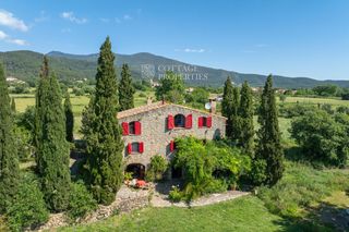 Country house in S/n s/n. Masia del siglo xix en venta en maià de montcal, garrotxa, giron