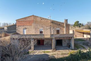 House  Muga. Casa de pueblo en venta en peralada, alt empord�, girona