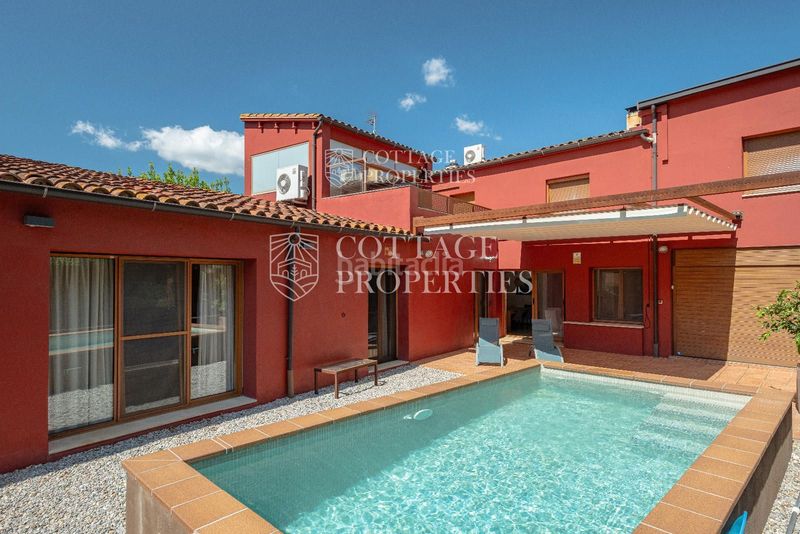 Foto ec0f4e41-babc-4e52-a5ba-568591075527. Casa amb calefacció aparcament piscina a Forallac
