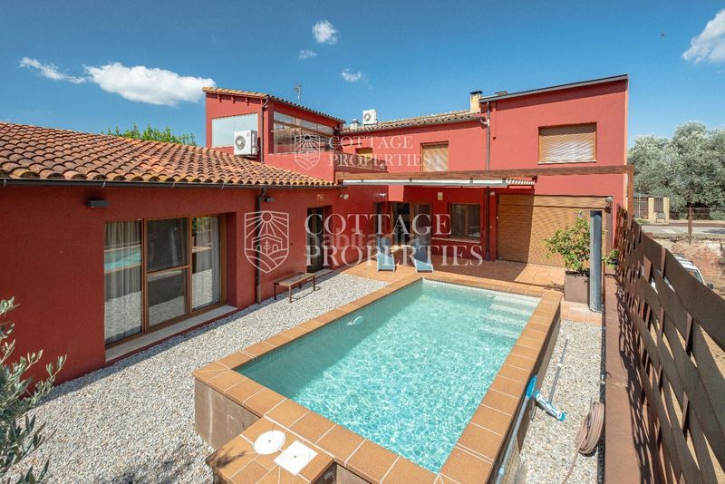 Foto ef733d86-fc66-433d-b400-b9ea6670e3eb. Casa amb calefacció aparcament piscina a Forallac