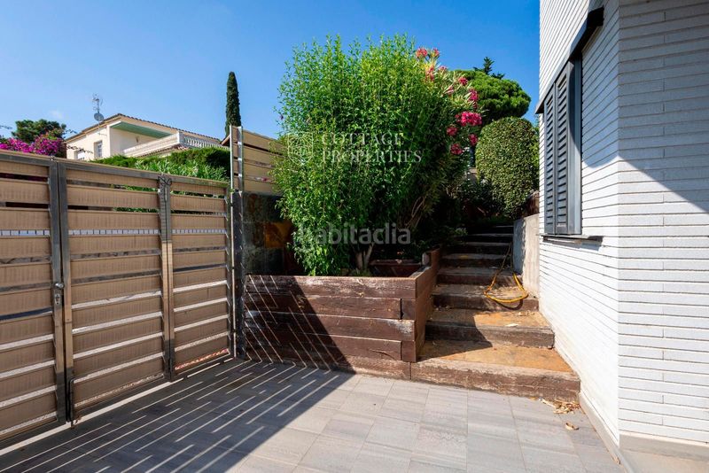 Foto cb43a505-447e-44f8-8e72-ec86f7757cdd. Casa amb calefacció aparcament piscina a Canyelles Lloret de Mar