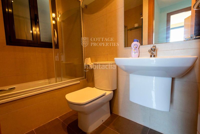 Foto d01de4d4-6083-4e2c-88d1-79ea6360d1b6. Casa amb calefacció aparcament piscina a Canyelles Lloret de Mar