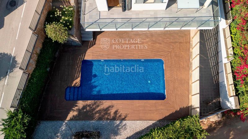 Foto e6dc9fc2-5e78-49ad-bce8-d520cc3fe91a. Casa amb calefacció aparcament piscina a Canyelles Lloret de Mar