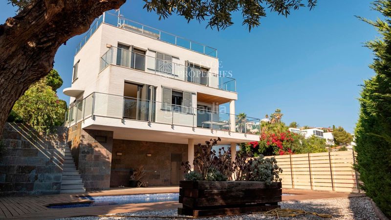 Foto ea467897-3678-4614-ba7a-faa2e0cb5984. Casa amb calefacció aparcament piscina a Canyelles Lloret de Mar