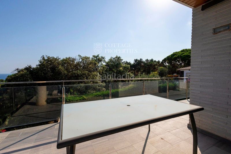 Foto fe5d918f-c690-497a-9369-35b5966534ea. Casa amb calefacció aparcament piscina a Canyelles Lloret de Mar