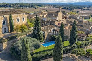 Casale  Del castell. Masía del siglo xix en venta en  orriols, alt empordà, girona