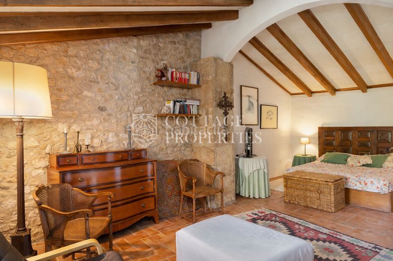 Foto f2ba0db9-d978-4c36-a93d-86d345d3ba70. Masia amb calefacció aparcament piscina a Bàscara