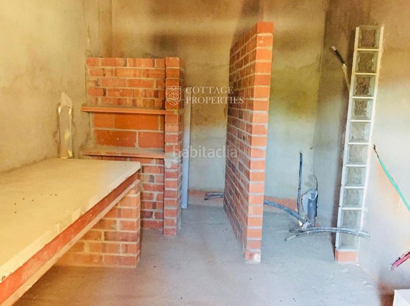 Foto a80cf735-d5b2-45b4-90c3-3b57afda80bc. Edifici a Camós