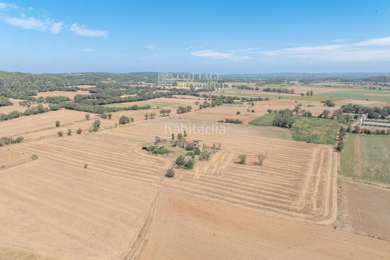 Foto 4c217d80-b1c6-4ab0-b234-c0c2732ff3b0. Masia a Corçà