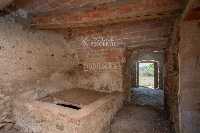 Foto f12197c7-361f-467f-baf1-a2841361787a. Masia a Corçà