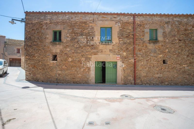 Foto 0fac8878-a25a-4a02-8c13-f07836461aec. Masia amb calefacció aparcament piscina a Gualta