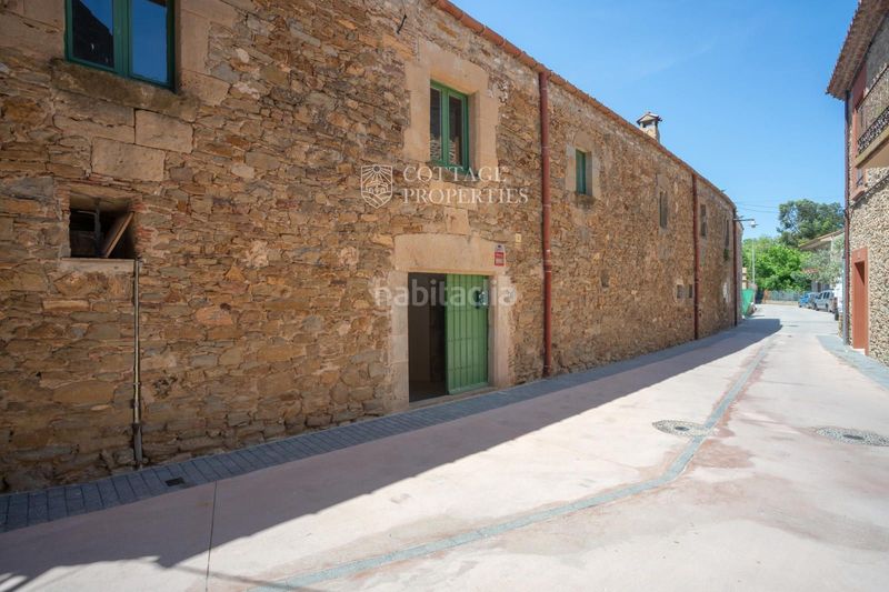 Foto 56664842-c7ee-4847-8846-fd9527e4a0be. Masia amb calefacció aparcament piscina a Gualta