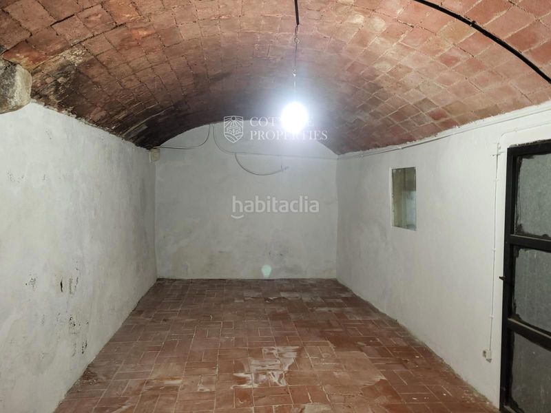 Foto b38c612d-19fc-4a33-b19e-7119c275f2e4. Masia amb calefacció aparcament a Font-rubí