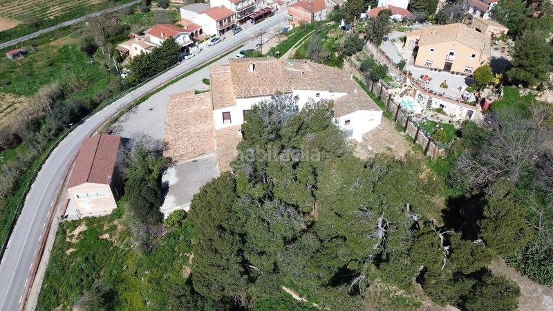 Foto f5ac02c4-90bb-4719-b045-68c286d8da9a. Masia amb calefacció aparcament a Font-rubí