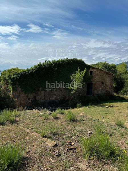 Foto 27260574-fe95-44be-94f8-13f738ca5880. Masia a llado a Cabanelles
