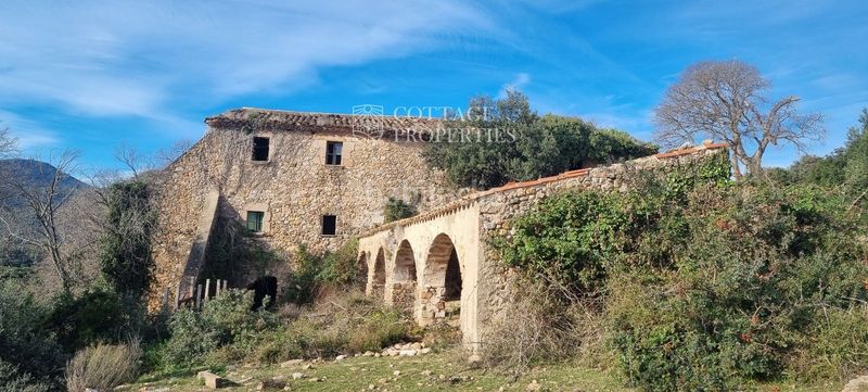 Foto 3daa1347-d681-4aa2-8184-bf917ce5dda2. Masia a llado a Cabanelles
