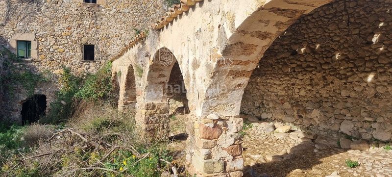 Foto a924281c-c7ae-4dc1-9cc2-cd9cbc8bde1e. Masia a llado a Cabanelles