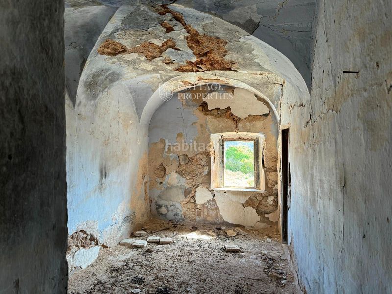 Foto ca871210-b42b-4e9f-badf-e23919031f2e. Masia a llado a Cabanelles