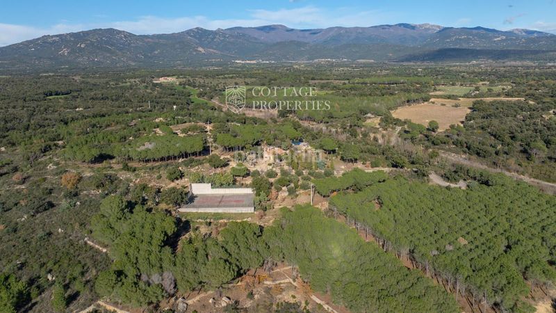 Foto 86cc887d-ee31-462f-96af-28adb609fc77. Masia a Capmany