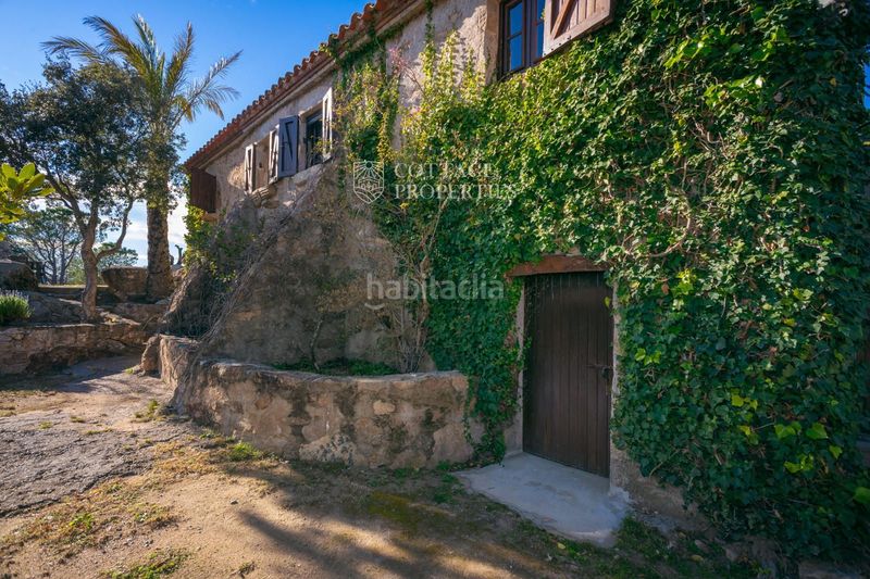 Foto d21ab4df-4c14-45da-928b-8a69fbd9bb01. Masia a Capmany