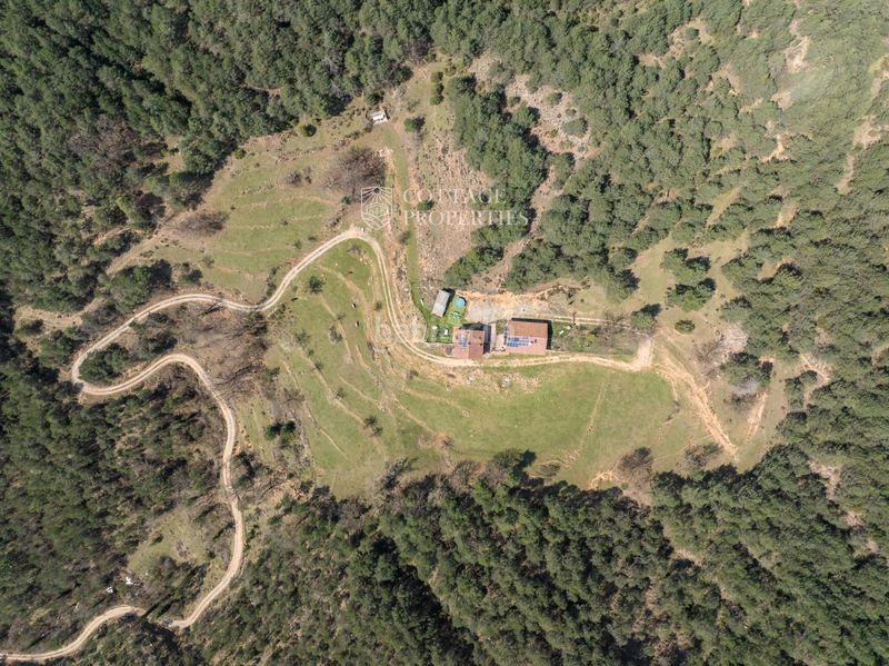 Foto 5f4c5661-b2cc-4a42-b366-9aa0887d544f. Masia amb aparcament a Ripoll