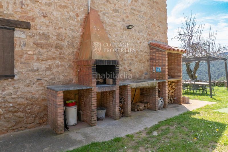 Foto a46db6c4-95b2-4eba-85d3-de449a9a44ac. Masia amb aparcament a Ripoll