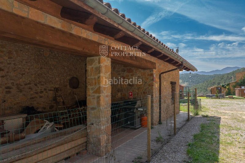 Foto c60915d2-0d2a-456c-b487-91898e93591e. Masia amb aparcament a Ripoll