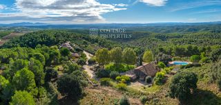 Mas  De terrades s/n. Masía en venta en cistella, alt empordà, girona  con vistas al m