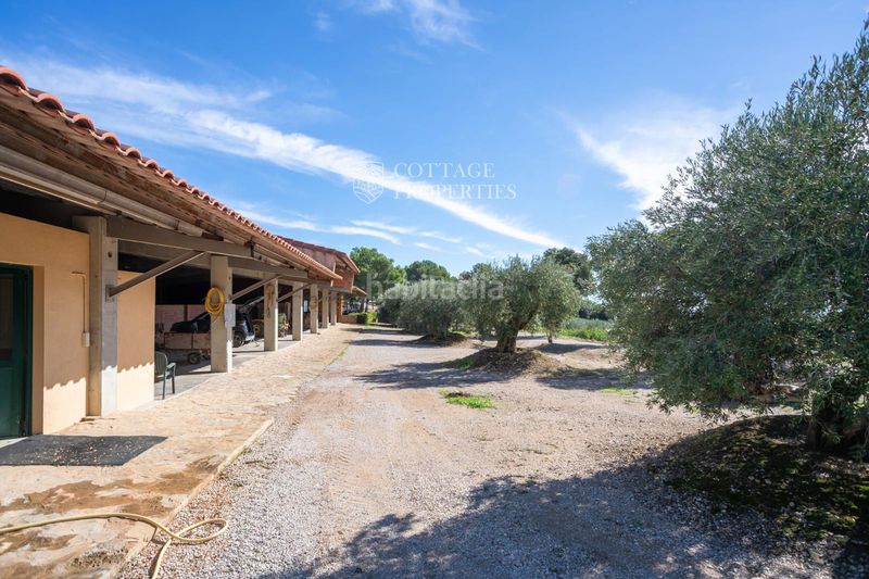 Foto 82b12ad5-b3c5-4d89-ab87-4c3b2a3d41b1. Masia amb calefacció aparcament a Cistella