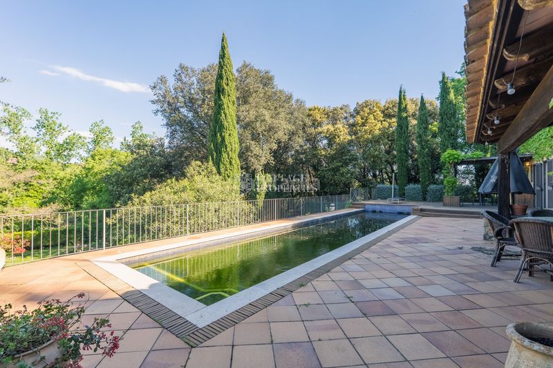 Foto a4b9496c-7bf9-4a81-896d-4f4e3ab45bb8. Masia amb aparcament piscina a Foixà