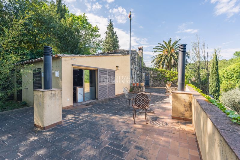 Foto d151871d-3444-4288-8f62-d9de22c3d3bc. Masia amb aparcament piscina a Foixà