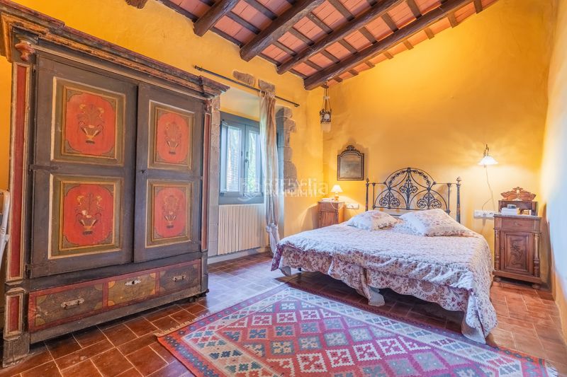Foto eed9a3aa-5bd2-41f9-8bd7-98ce7107978d. Masia amb aparcament piscina a Foixà