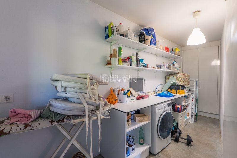 Foto f7226ab5-a688-4b2b-9974-08b0da2bcbda. Masia amb aparcament piscina a Foixà