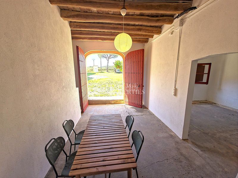 Foto 6561db87-d047-4a33-ab00-94255c4e362a. Masia a disseminat afores s/n a Vilademuls